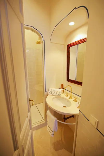 Habitación Doble Standard (4 hab) — 5