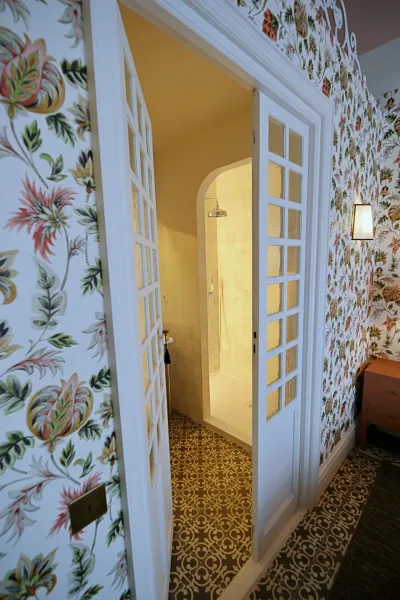 Suite / Suite con bañera de hidromasaje — 9
